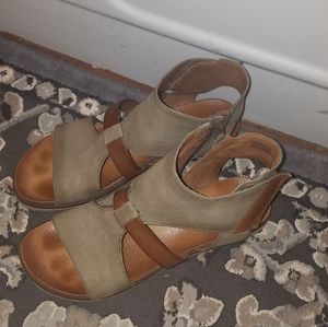 Miz mooz tamsyn size 8.5/39 gray/green